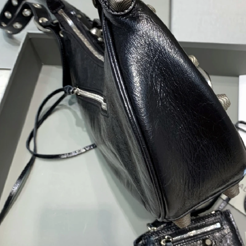 luxury rivets women handbags raw cow leather moon shoulder straps lady bag top quality 33*16*8cm