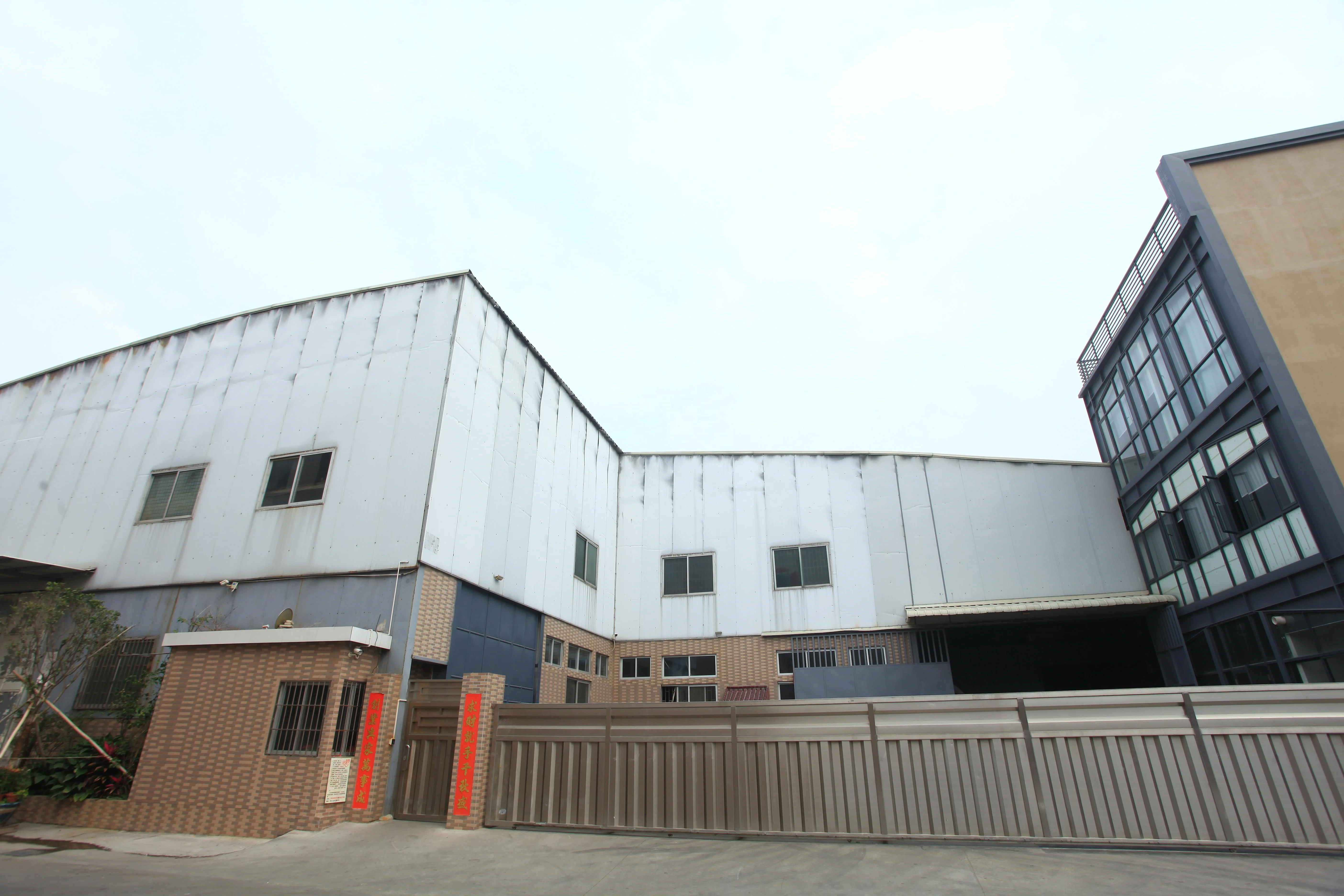  Фабрика Foshan LANGLI лидер продаж ПВХ электрическая распределительная коробка пластиковые