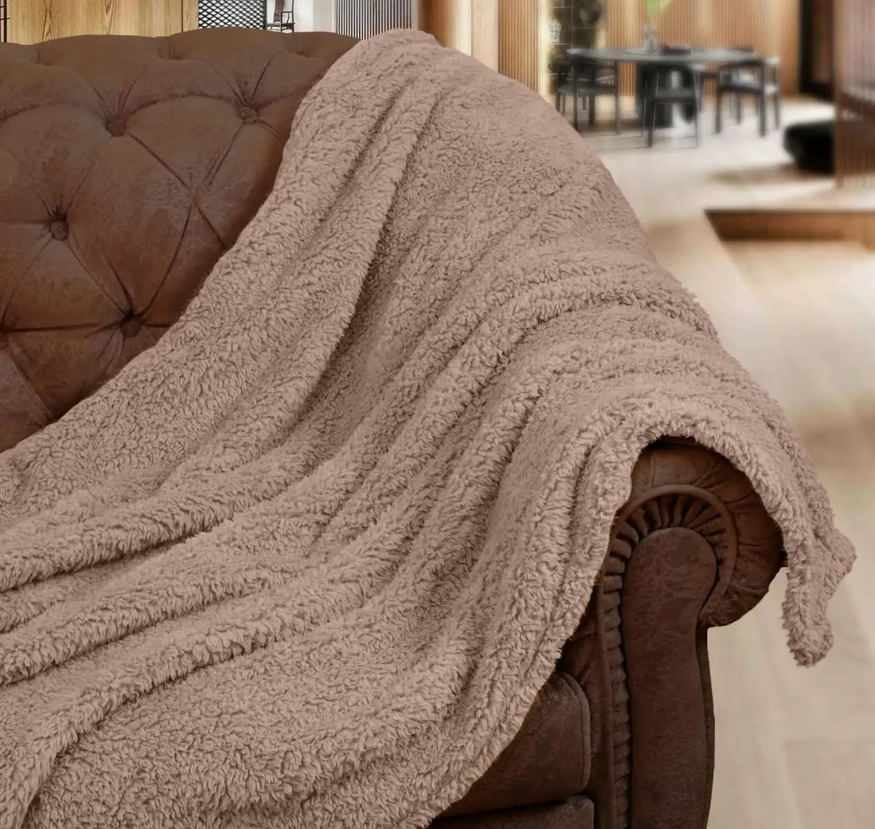 Cheap Wholesale Faux Fleece Sherpa Throw Super Soft Lamb Fleece Hemmed Thickened Blankets For Wholesale