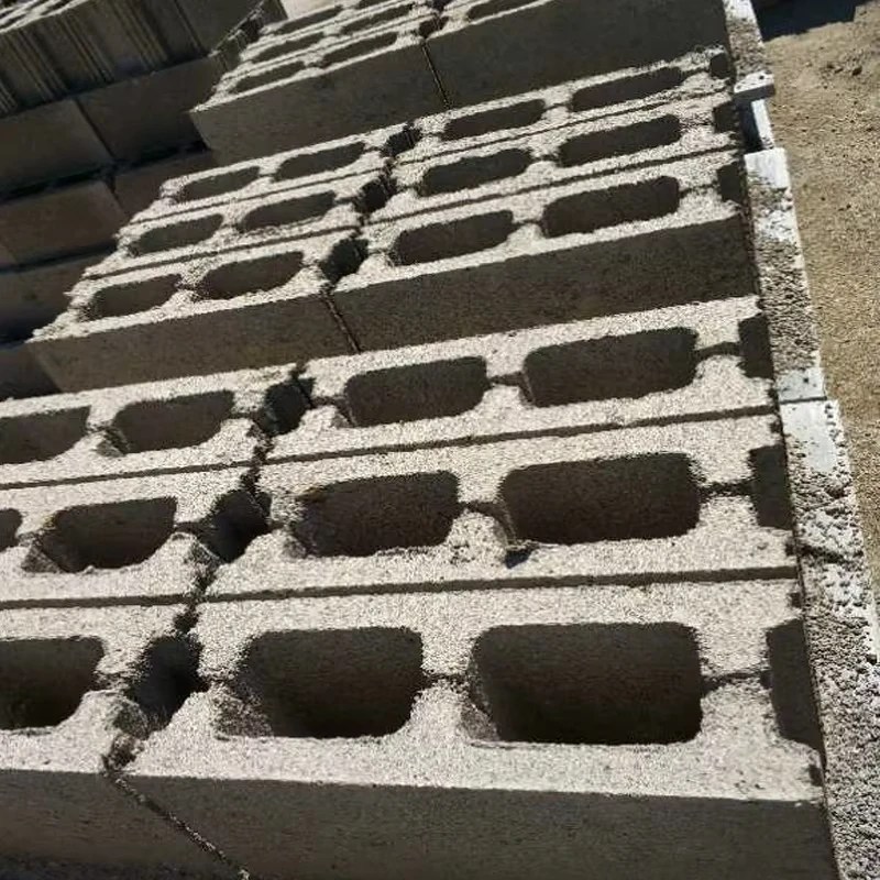 LONTA QTJ4-40 semi automatic interlock hollow paver mould guatemala cement concrete brick block making machine in bahamas haiti