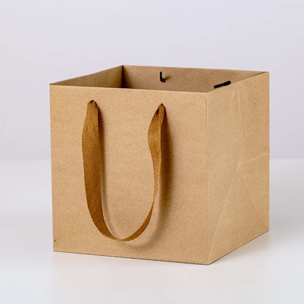 Exquisite Square Kraft Paper Bags Disposable Flower Tote Bags for Food for Cake Bouquet and Gift Customize Packaging