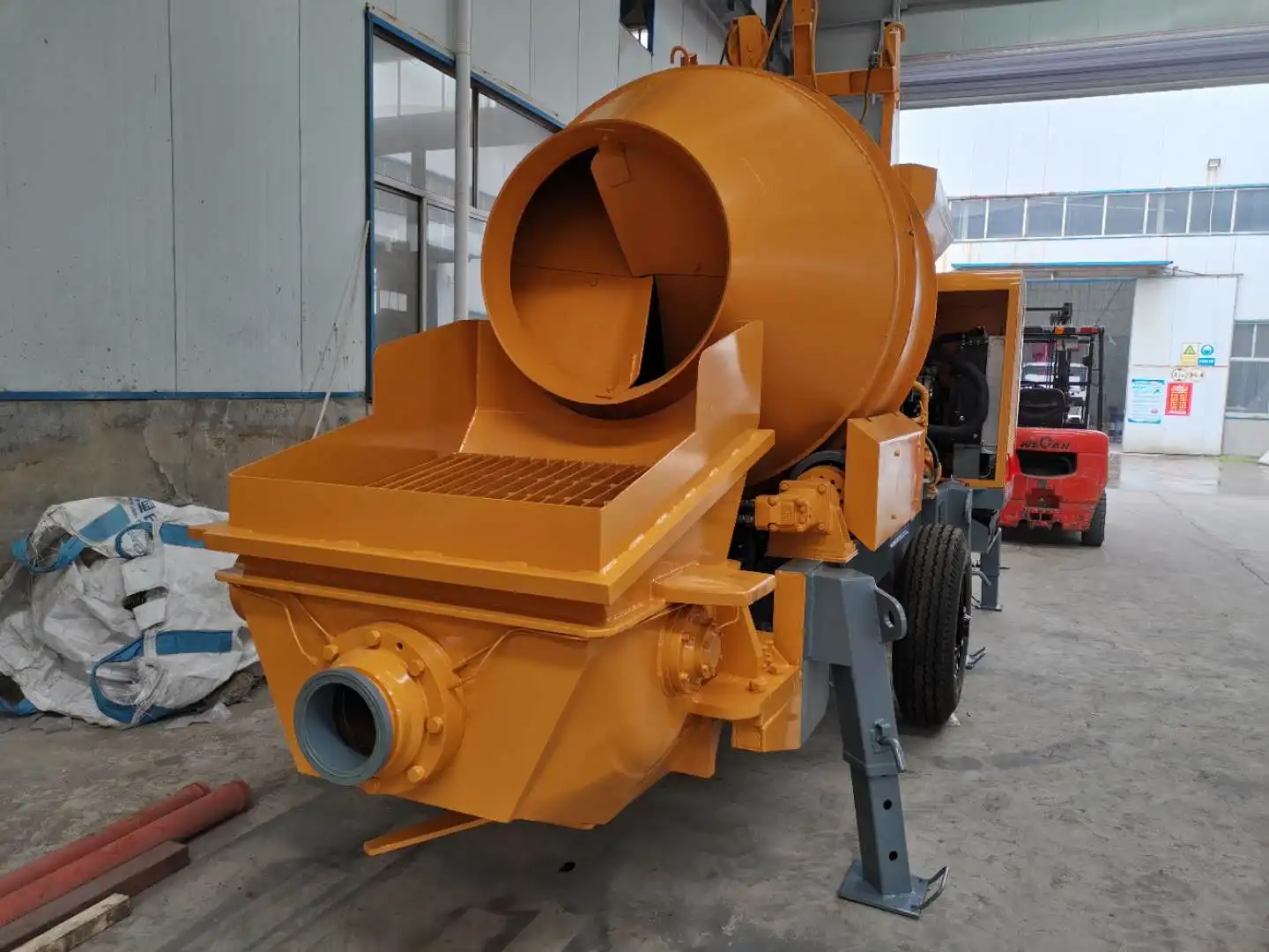 High Efficiency  Diesel Engine Driven Concrete Mixer and Pump Machine for Mixing and Pumping