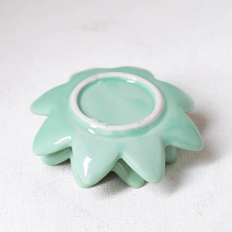 YUANWANG Wholesale Incense Holders Custom Ceramic Lotus Incense Burner Incense Joss Stick Holder