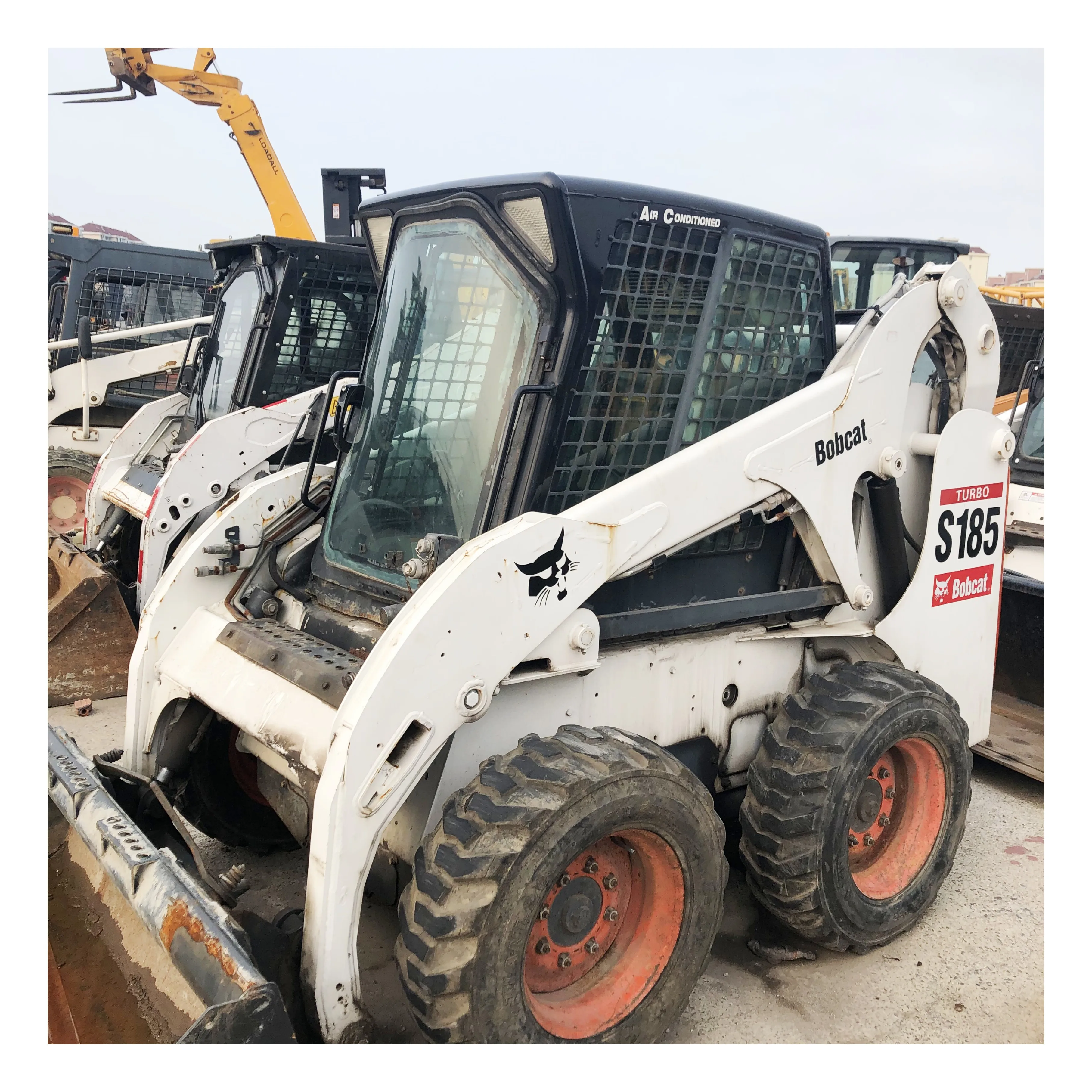 BOBCAT б/у S185 bobcat противоскользящие рулевые мини-погрузчики по низким ценам для продажи