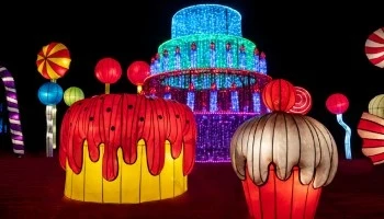 Giant Botany-Shape Silk Lantern Strawberry for Garden Lighting Ramadan Festival Party Decorations Motif Lights on Sale