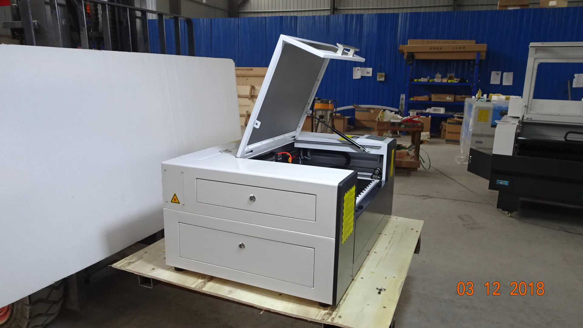 Easy-to-Use CO2 Laser Cutter Machine with Factory Price for Non-Metal Acrylic and Metal Cutting Features Reliable Laser Tube