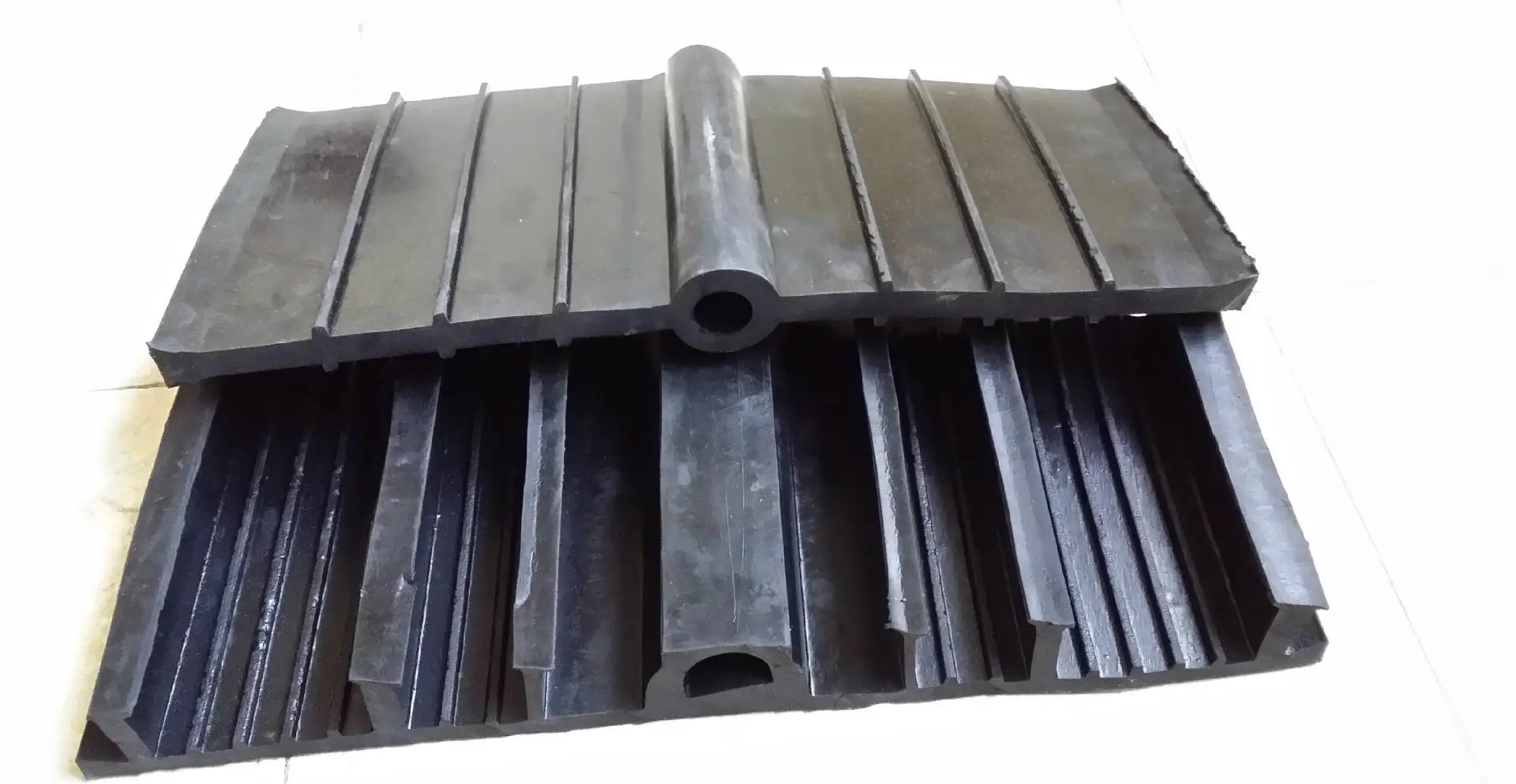 Black hydrophilic Rubber Waterstop strip