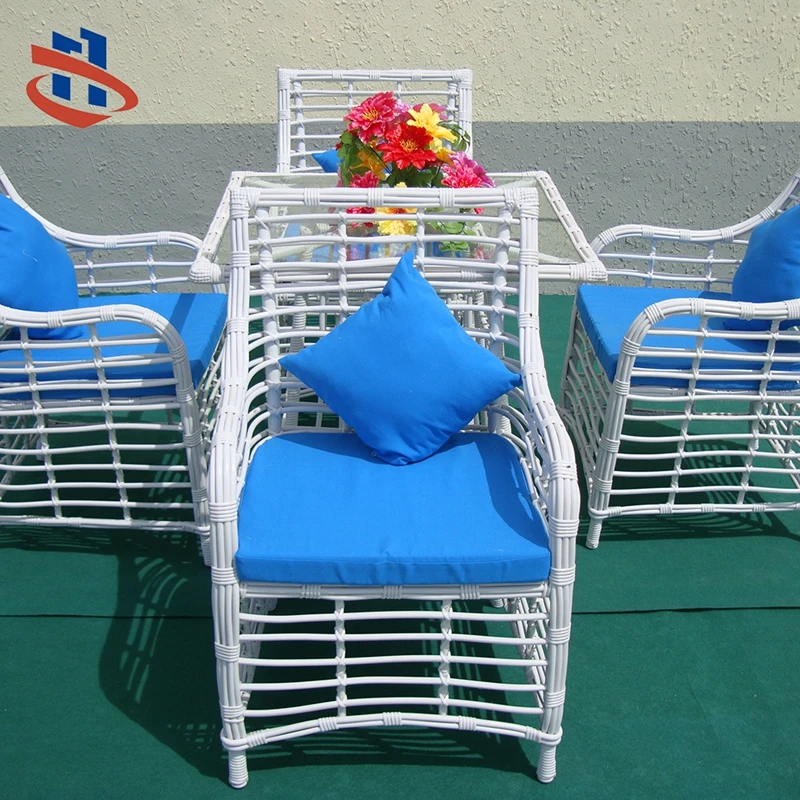 Special Design Outdoor Artificial Rattan Furniture Patio Chair Table Set