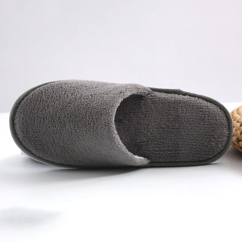 Customized Luxury Coral Fleece Room Slippers Closed Toe Disposable Soft Slipper Hotel Amenities