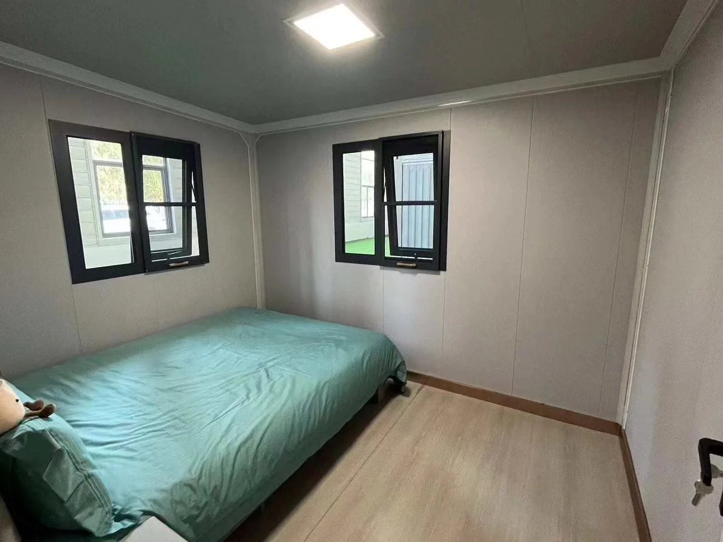 ready to ship luxury fast instal glass wall tiny house wooden container homes prefab houses