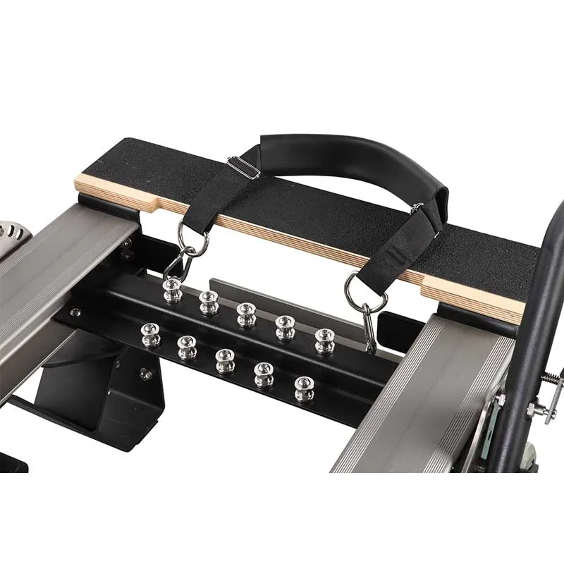 Pilates Reformer Fitness Equipment Black Gym Body Customized Aluminium Reformer With Sliding Footbar Yoga Clinical Reformer