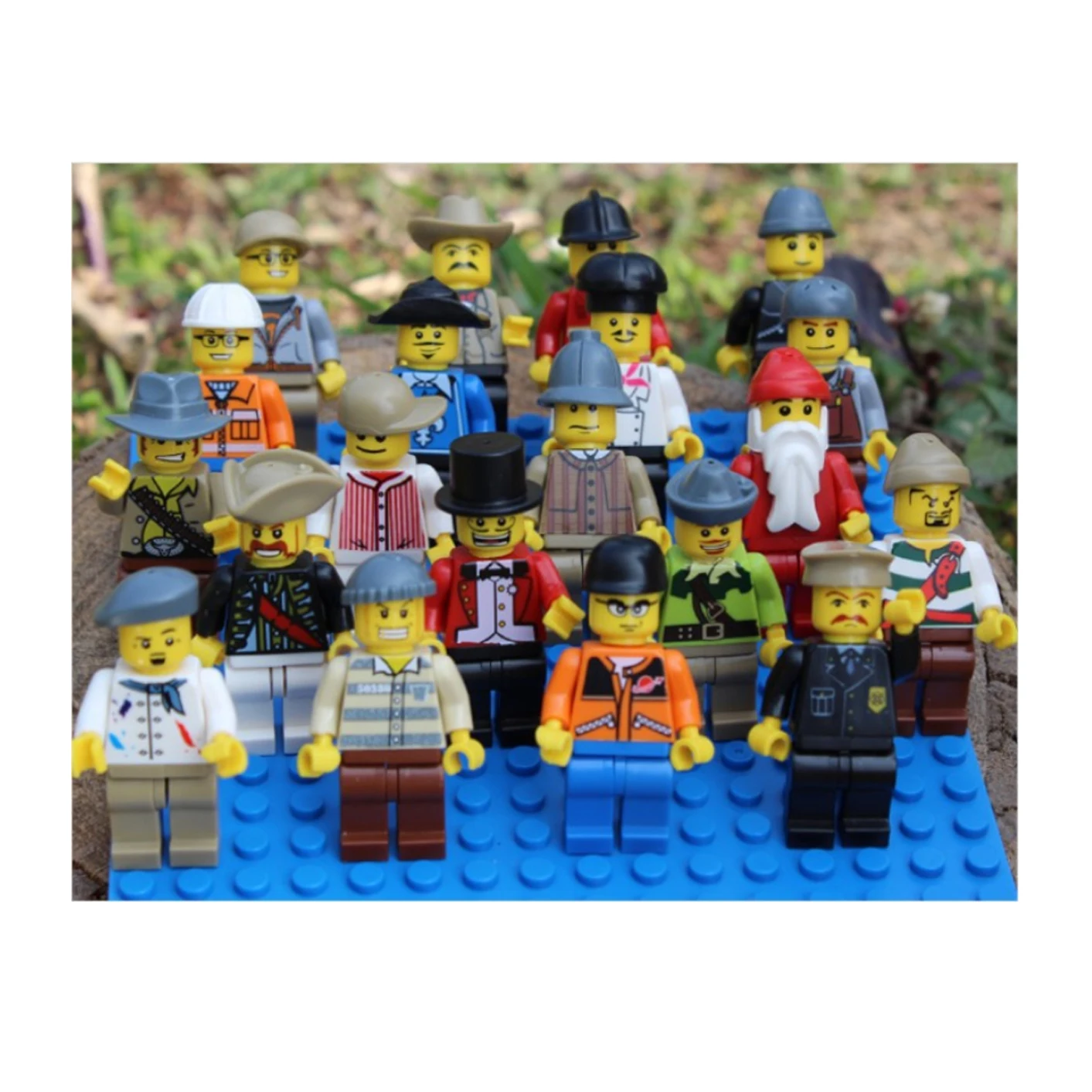 
Best Gifts for Children Kids Wholesale Plastic Building Blocks Figures Surprise Egg Toys 