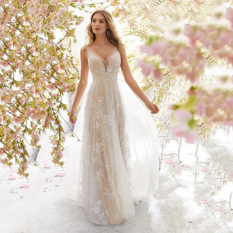 2021 Bride Lace Appliques Wedding Dresses