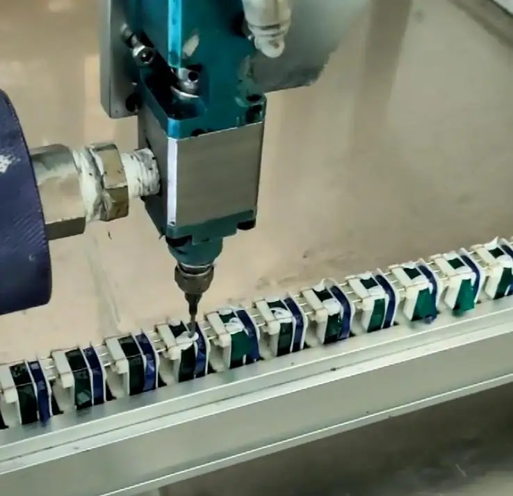 automatic spray glue machine automatic spray glue machine equipment for solid glue