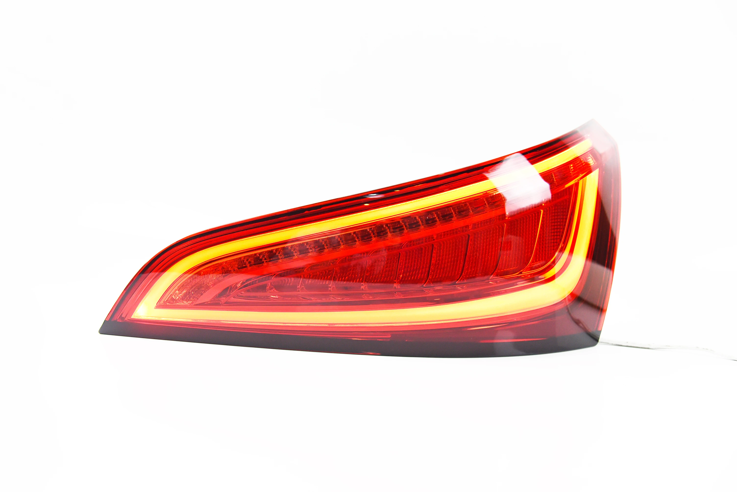 AKD Car Tail Lamp for Audi Q5 2008-2018 LED Light Rear Fog Highlight Reversing Turn Signal