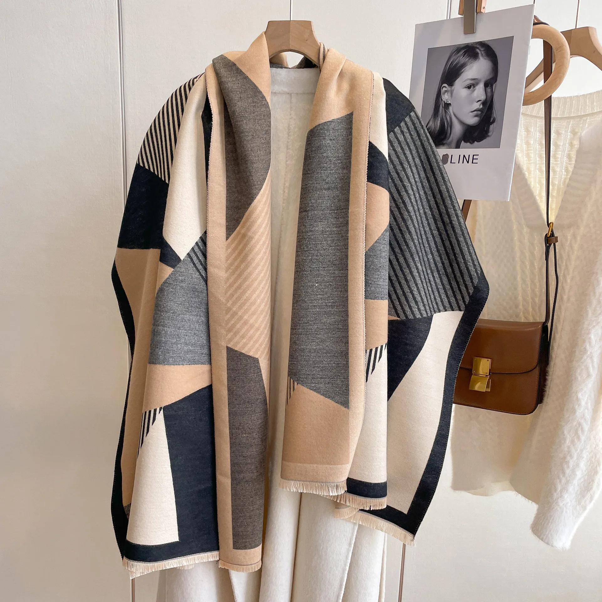 2023 Christmas Large Geometry Jacquard Pashmina Scarf Shawls Warm Thick Cashmere Womens Winter Scarfs and Wraps