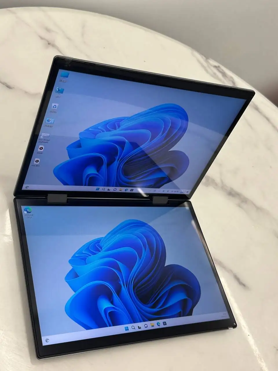 Special Design 10.5 Inch Business Laptop Dual monitor Touch Screen  Computer Netbooks Laptop For Bulk Wholesale