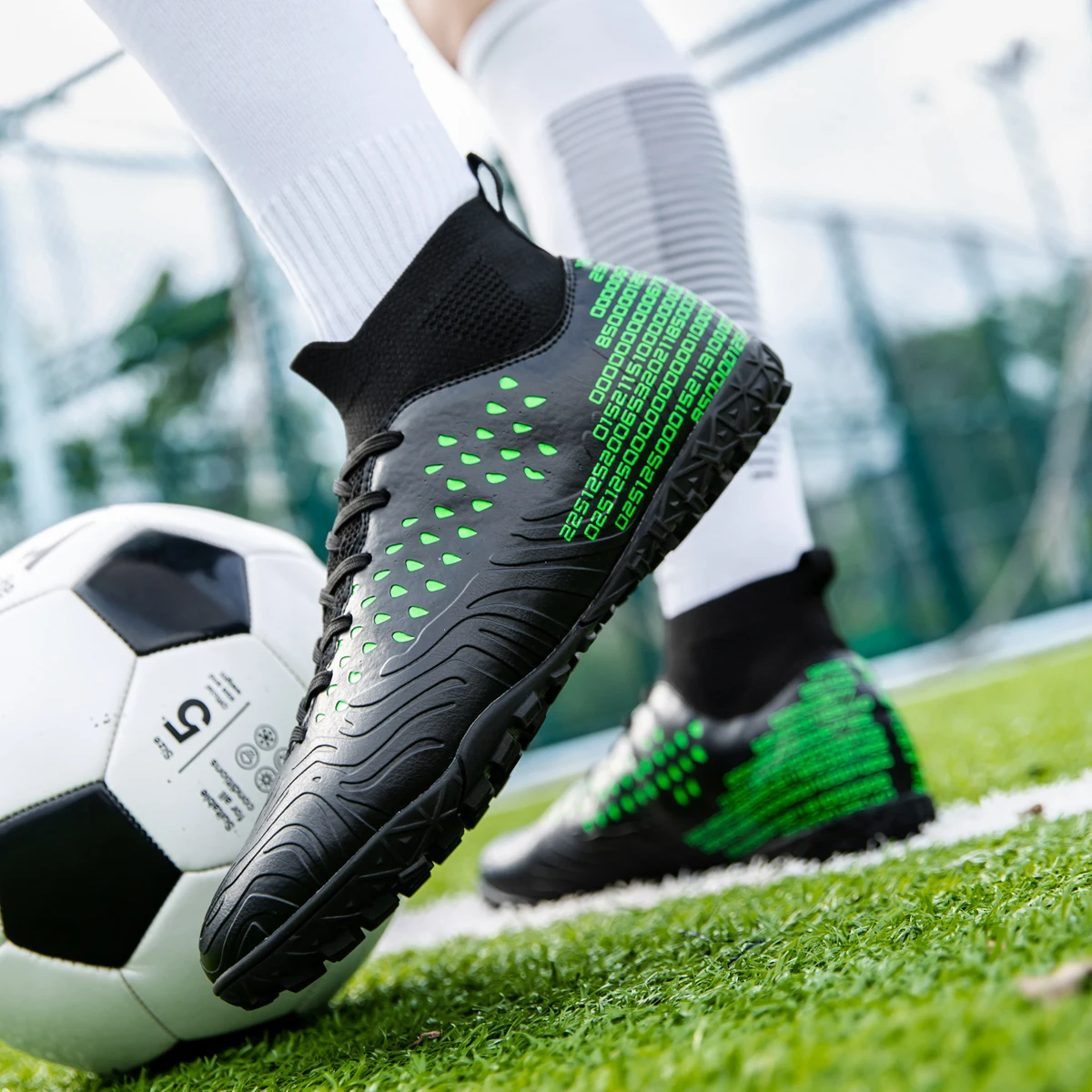 High quality factory customized hot selling long nail broken nail anti slip football shoes customized football shoes popular