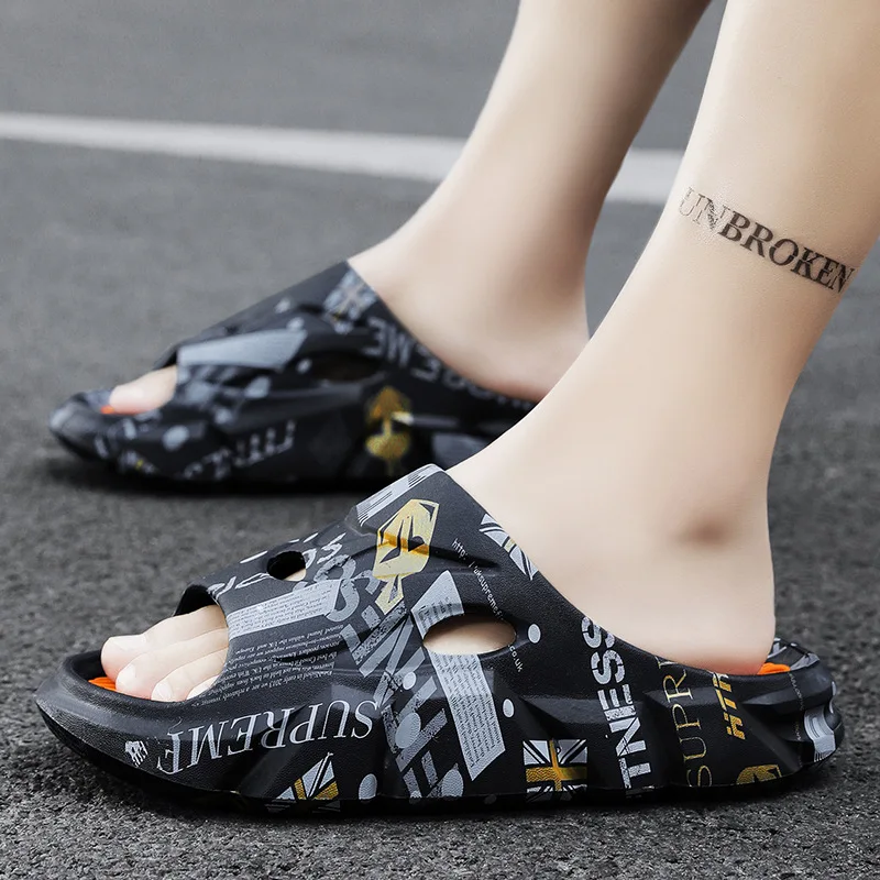 Summer Home Indoor Anti slip Slippers Wearing Durable Beach Slippers for Men Outdoor Soft sneakers slippers