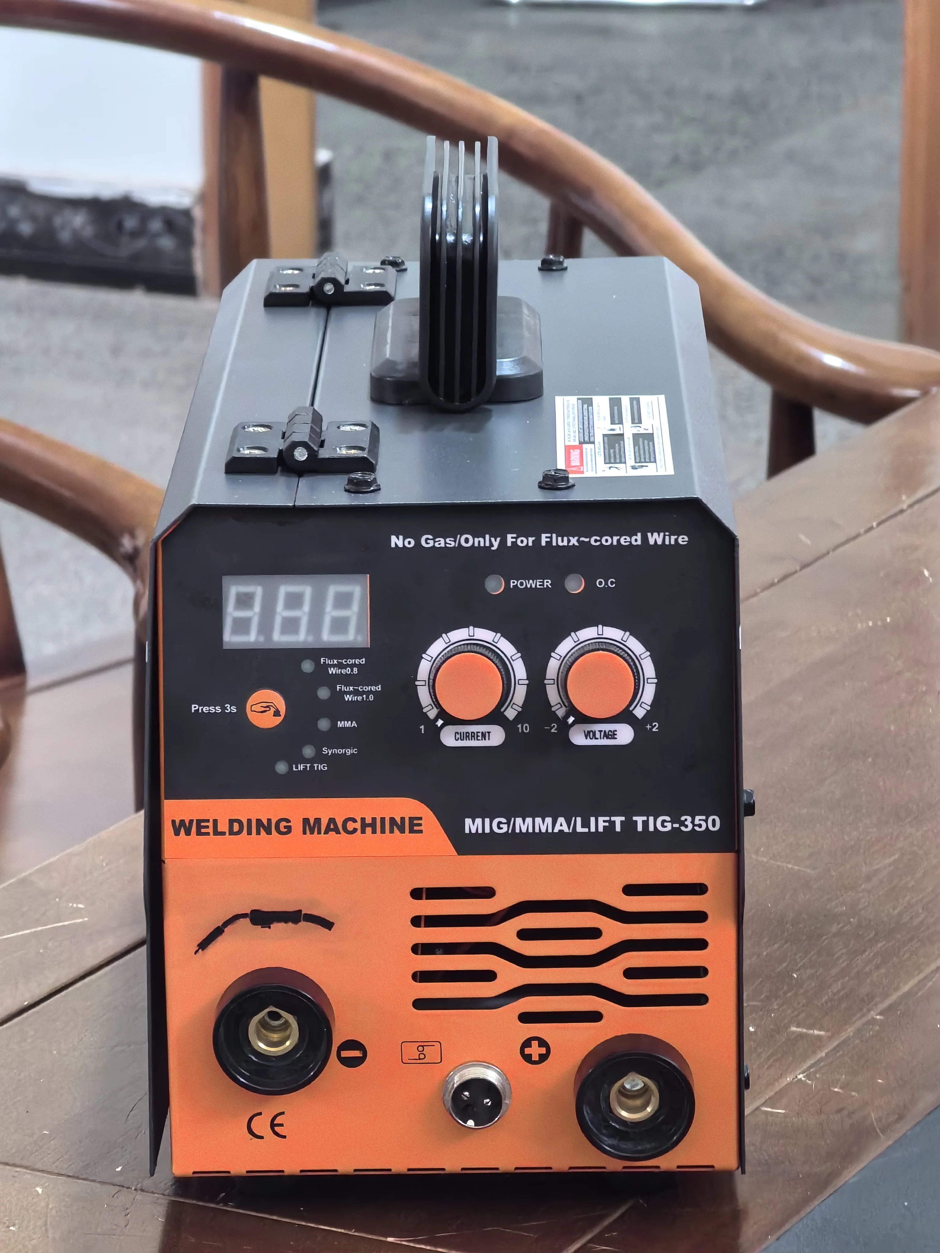 220V  Portable IGBT Inverter Arc Welder USB 3 In 1 Gasless MIG/MMA/LIFT TIG Welding Machines