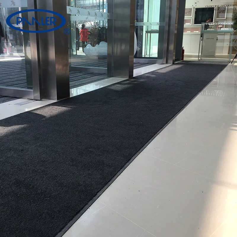 Customize Logo High Quality Durable Nylon Rubber Floor Non-slip Door Mat Doormat Carpet Tiles Flooring Roll For Hotel Workshop