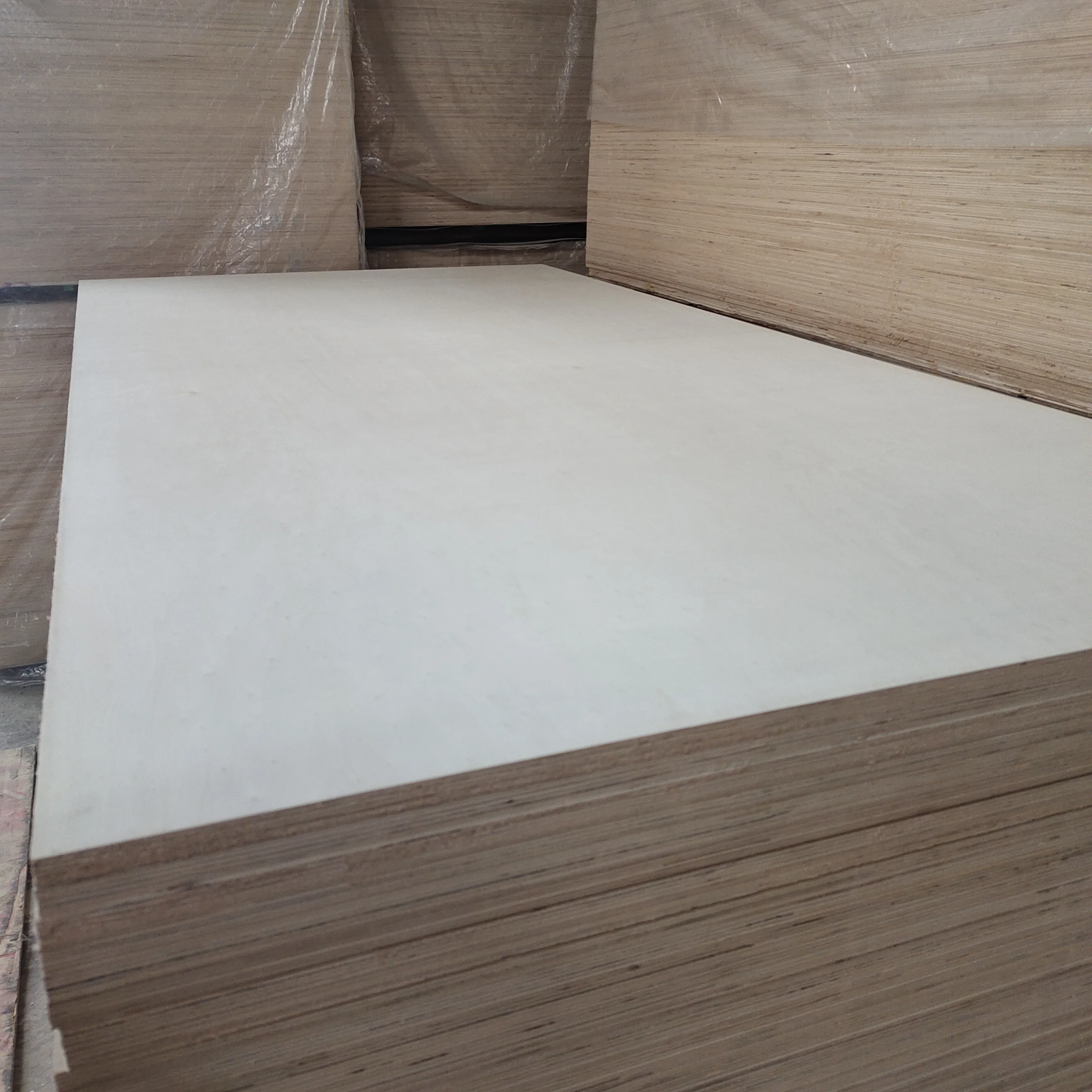 7-Ply boards outdoor office building commercial poplar core shuttering plywood