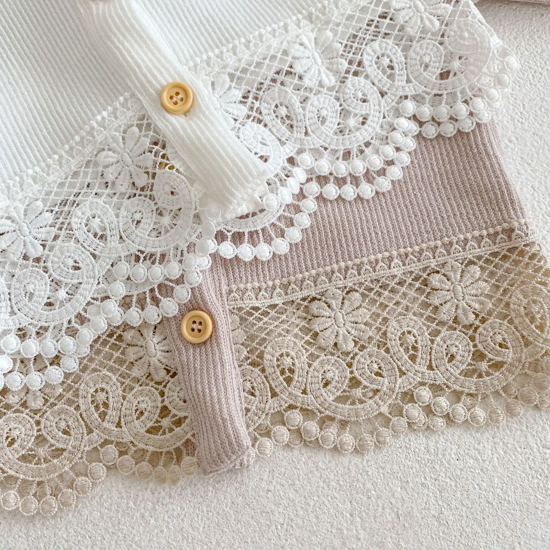 Ins autumn clothes girl baby round neck lace long sleeve jacket fashion baby knitted cardigan