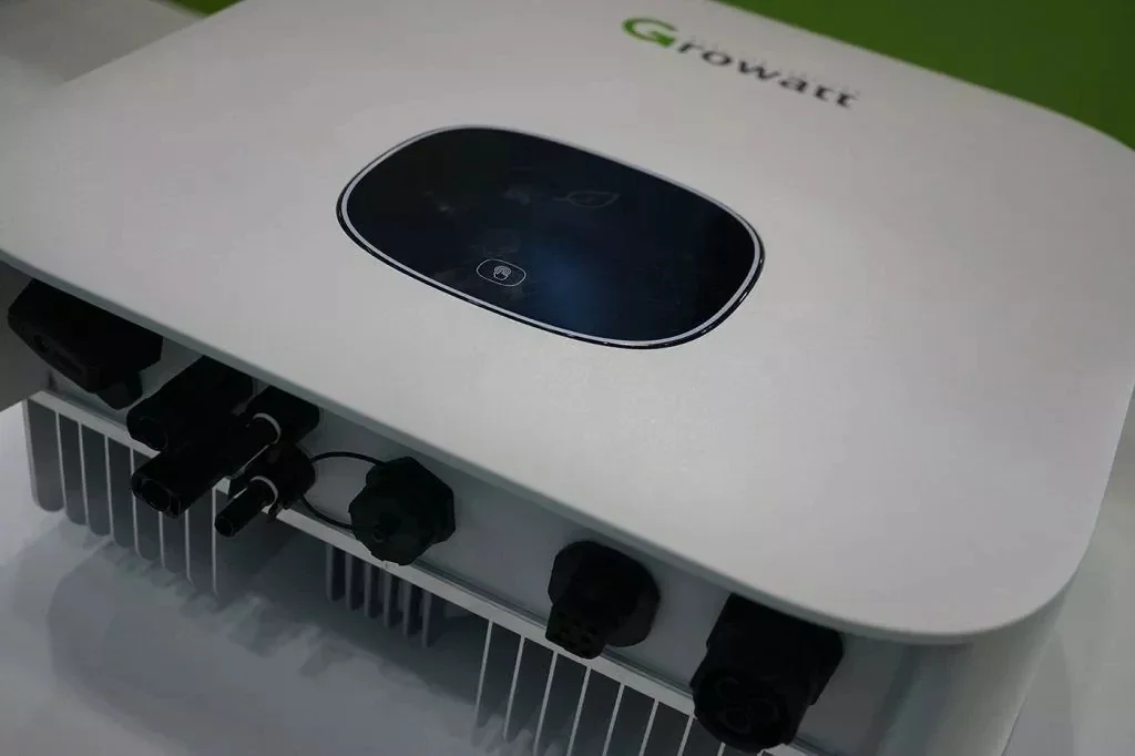 Growatt MIC 3000TL-X  3kw single phase on grid solar inverter for pv system