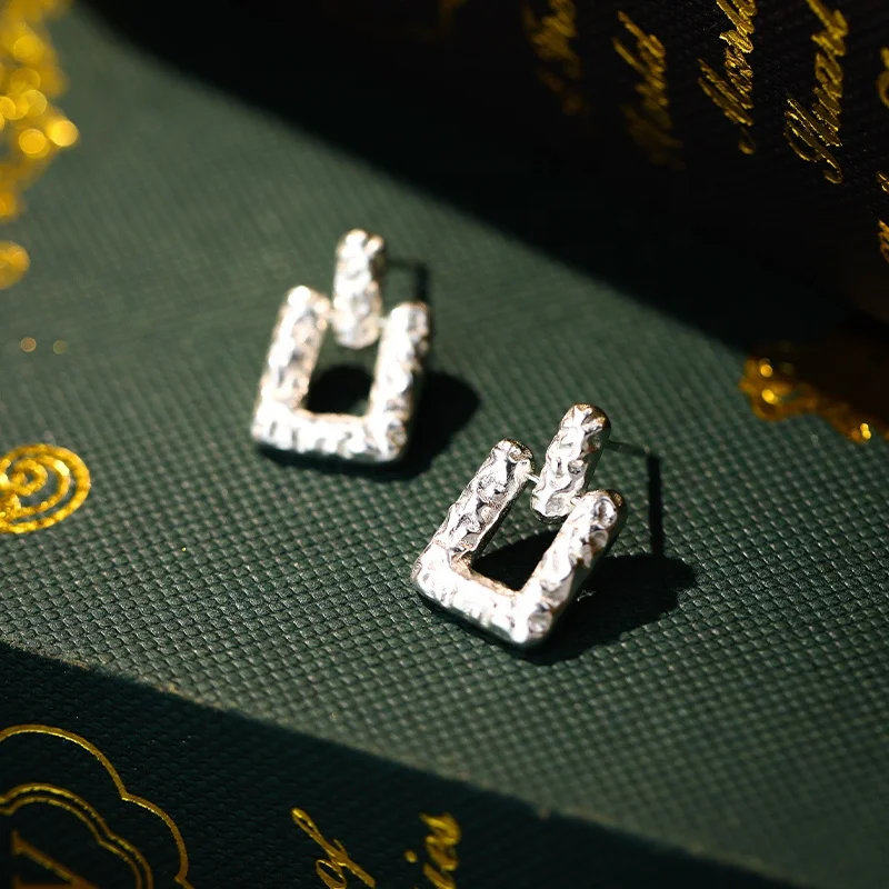 Trendy 2024 vogue 925 sterling silver fashion earrings hollow square dangle drop earrings for women