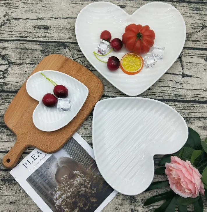 Colorful peach heart shape ceramic plate for wedding dessert