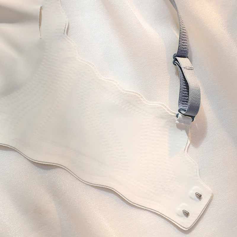 Women Invisibles Wirefree Bra Underwear Lightly Bralette Brassieres Sosten Sujetador Ice Silk Seamless Bra