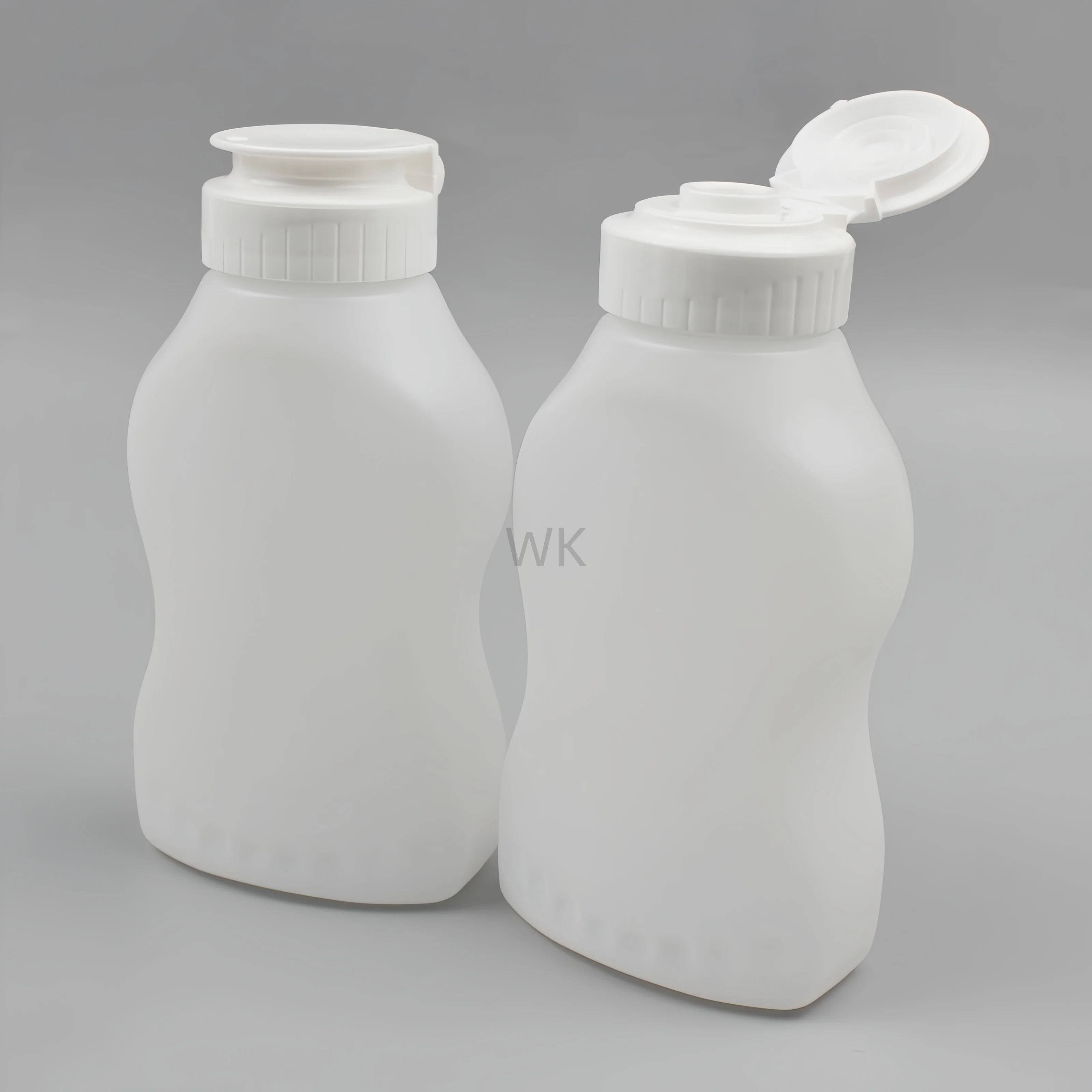 Wholesale of plastic jam squeeze bottles with multiple specifications, suitable for kitchen use with various sauces