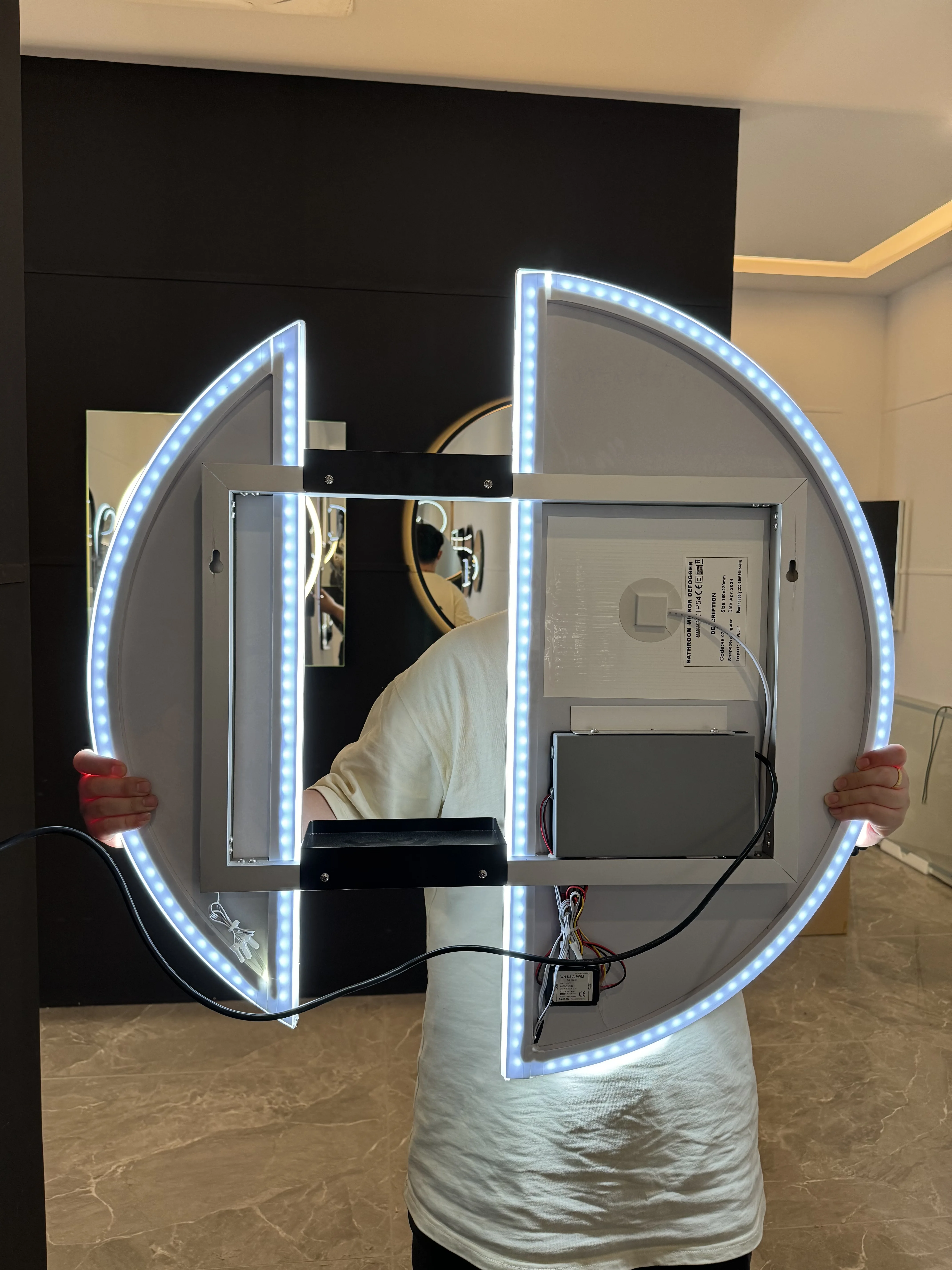 Bathnology Modern Home Decor Half Moon Round Shape Led Light Smart Mirror Touch Sensor Switch Wall Bathroom Mirror