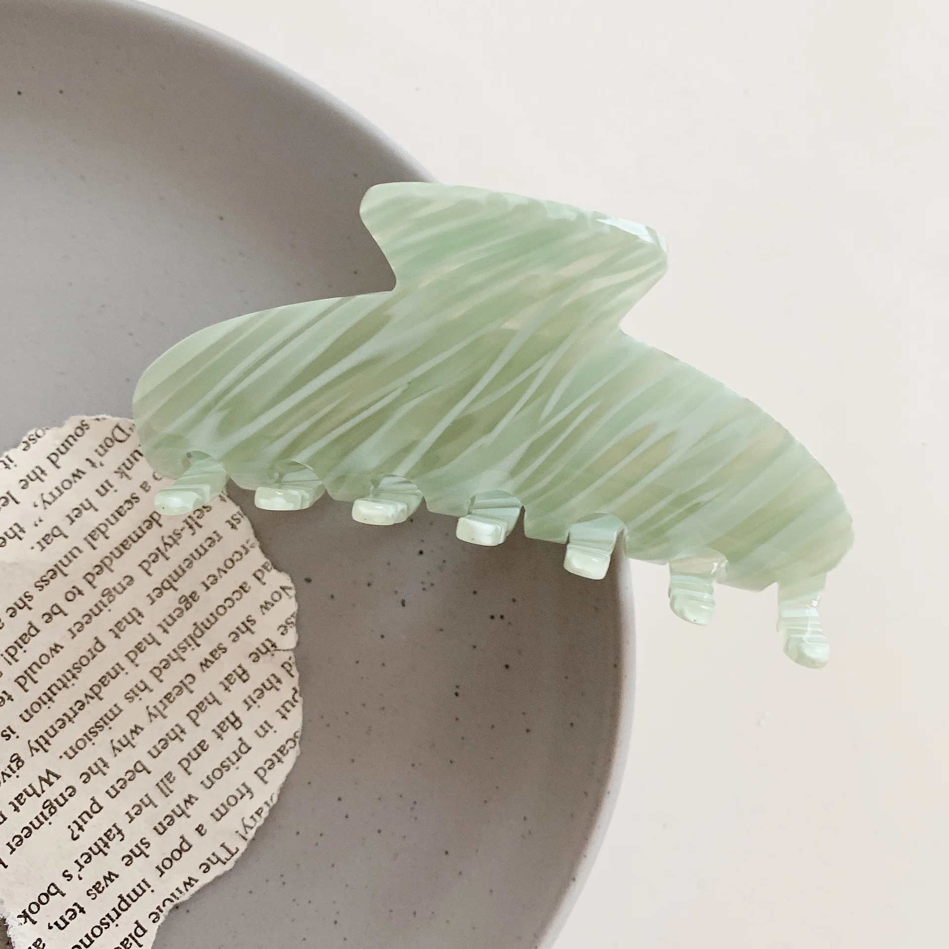 Custom 2023 spring 10cm strip hair clip claw cellulose acetate sharkhair clamps claw clip