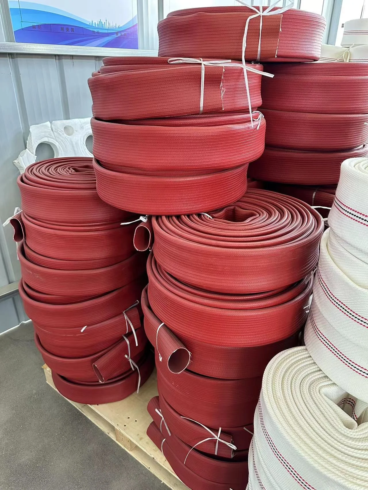 PVC/NBR/EPDM/TPU single layer/durable 1.5inch 2inch 2.5inch fire fighting hose with coupling