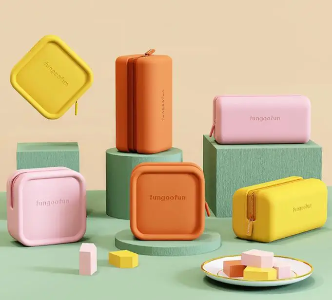 2022 wholesale travel cosmetic bag lipstick pouch waterproof, designer EVA cosmetic brush organizer mini lipstick case