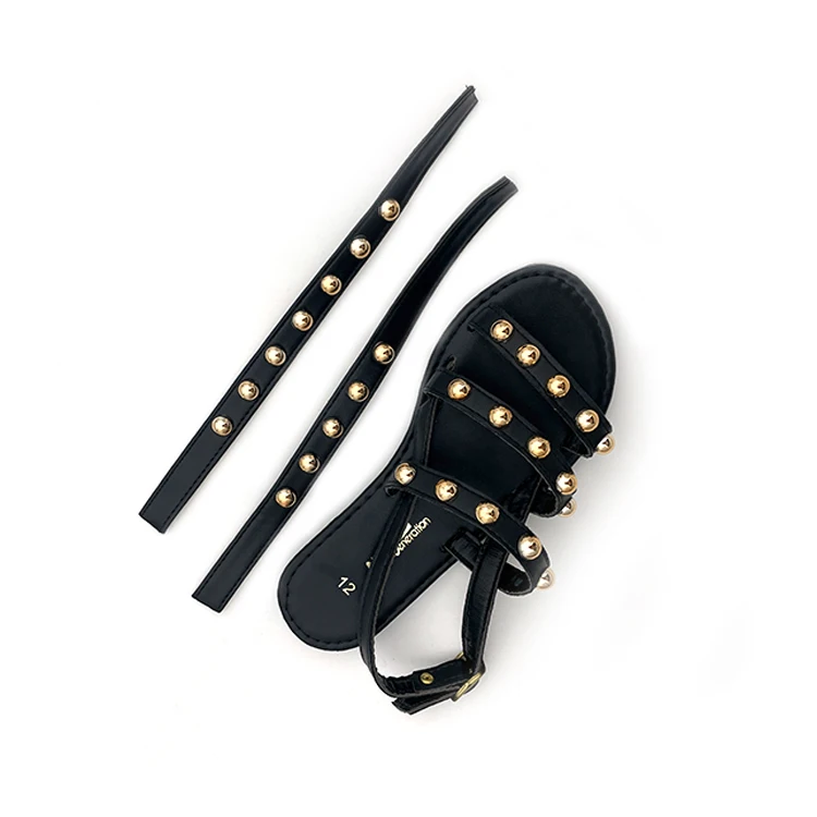 Дешевые декоративные женские сандалии с пластиковыми заклепками, верхние ремешки