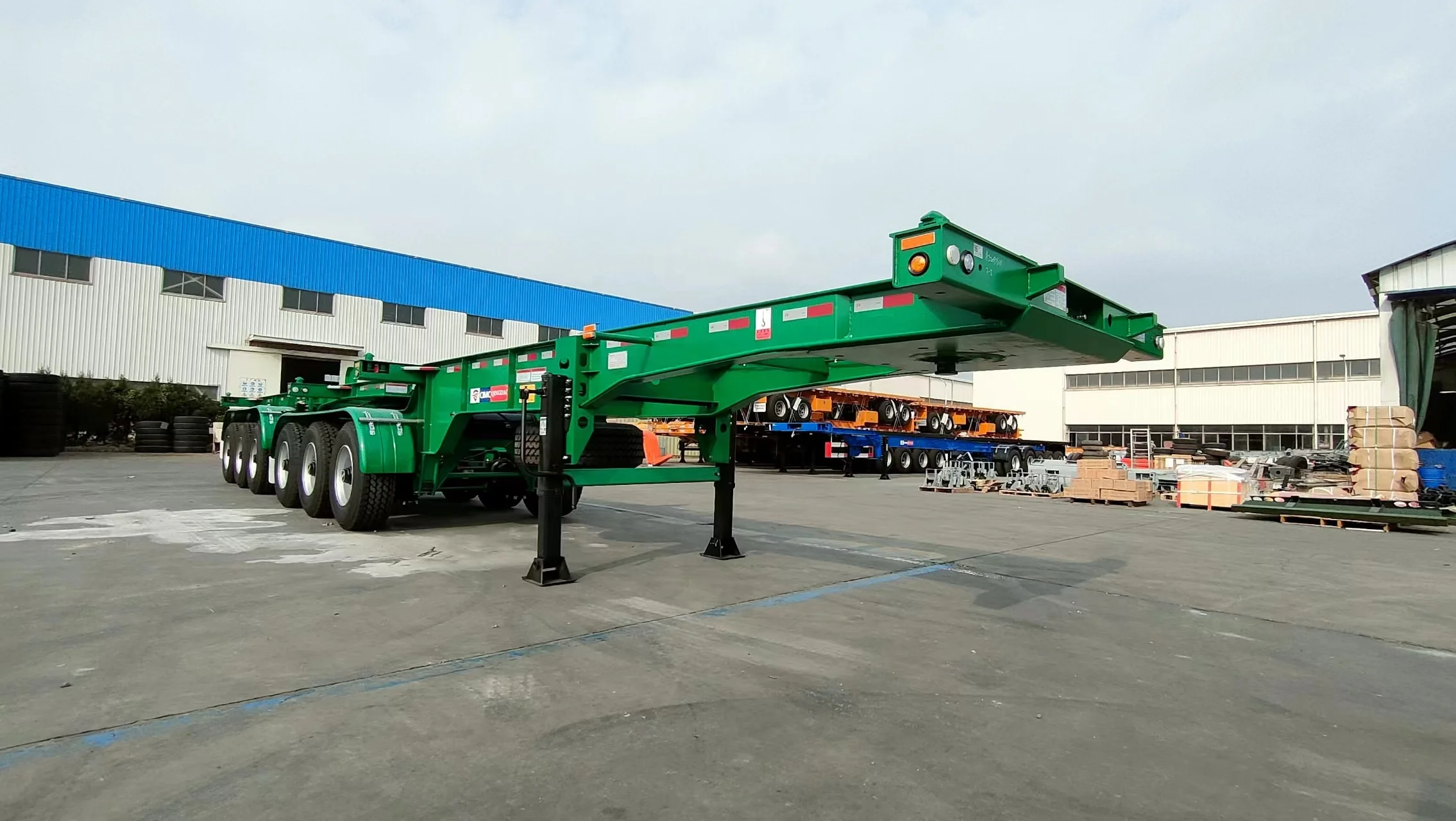 Sinotruk  3 axles double 20ft superlink  interlink skeletal trailer