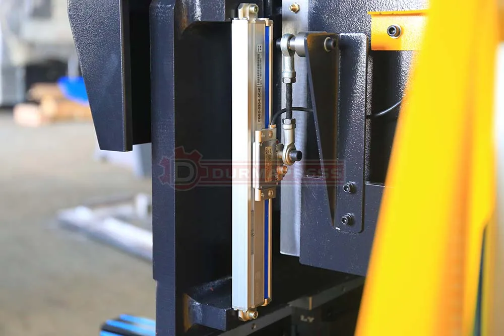 Novel 40T cnc steel bending machine DA52S 3+1 Axis press brake for high reliability