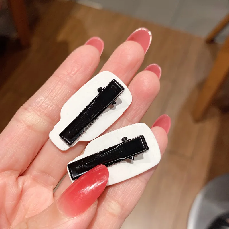 Hair Accessories Lovely Girls Cartoon Bottle Hairpins Cute Sweet Headwear Acrylic Hair Clips for Kids Children