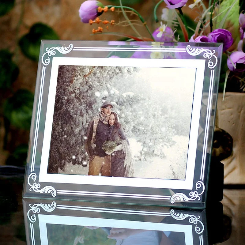Customized 5 Inch 6 Inch 7 Inch 8 Inch 10 Inch Photo Frame Simple Light Luxury Baby Table Crystal Glass A4 Photo  photo frame