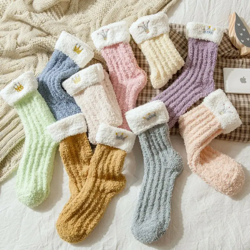 Factory Direct Micro Fleece Crown Embroidery Colorful Patterned Fuzzy Fluffy Winter Socks Soft Warm Lady Winter Socks