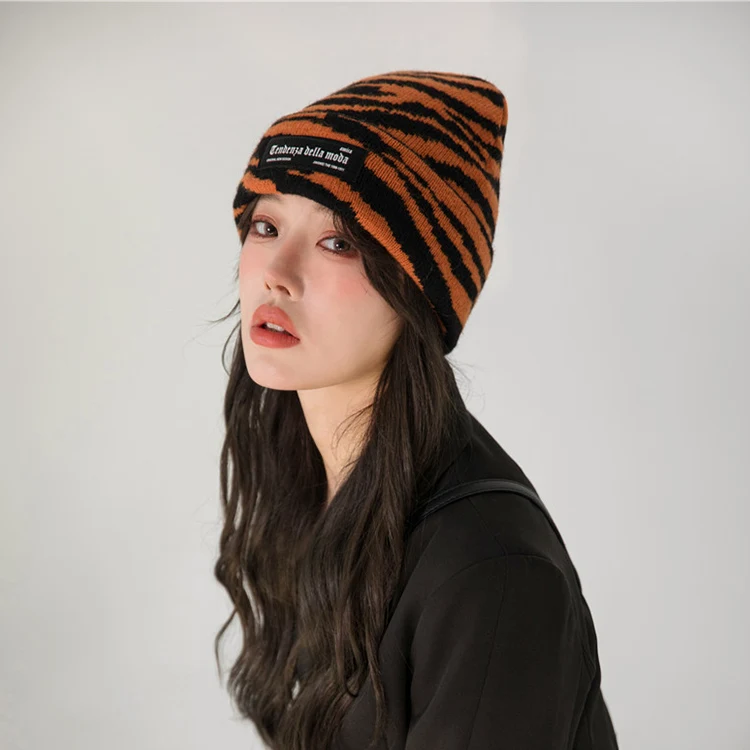 Update fashion hot-sale pure color direct selling warm windproof knitted hat for winter