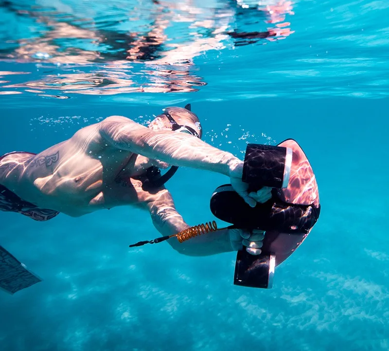 2024 Professional Smart Electric Underwater Scooter New Product Diving Snorkeling Hand-held Water Equipment Swimming Diving