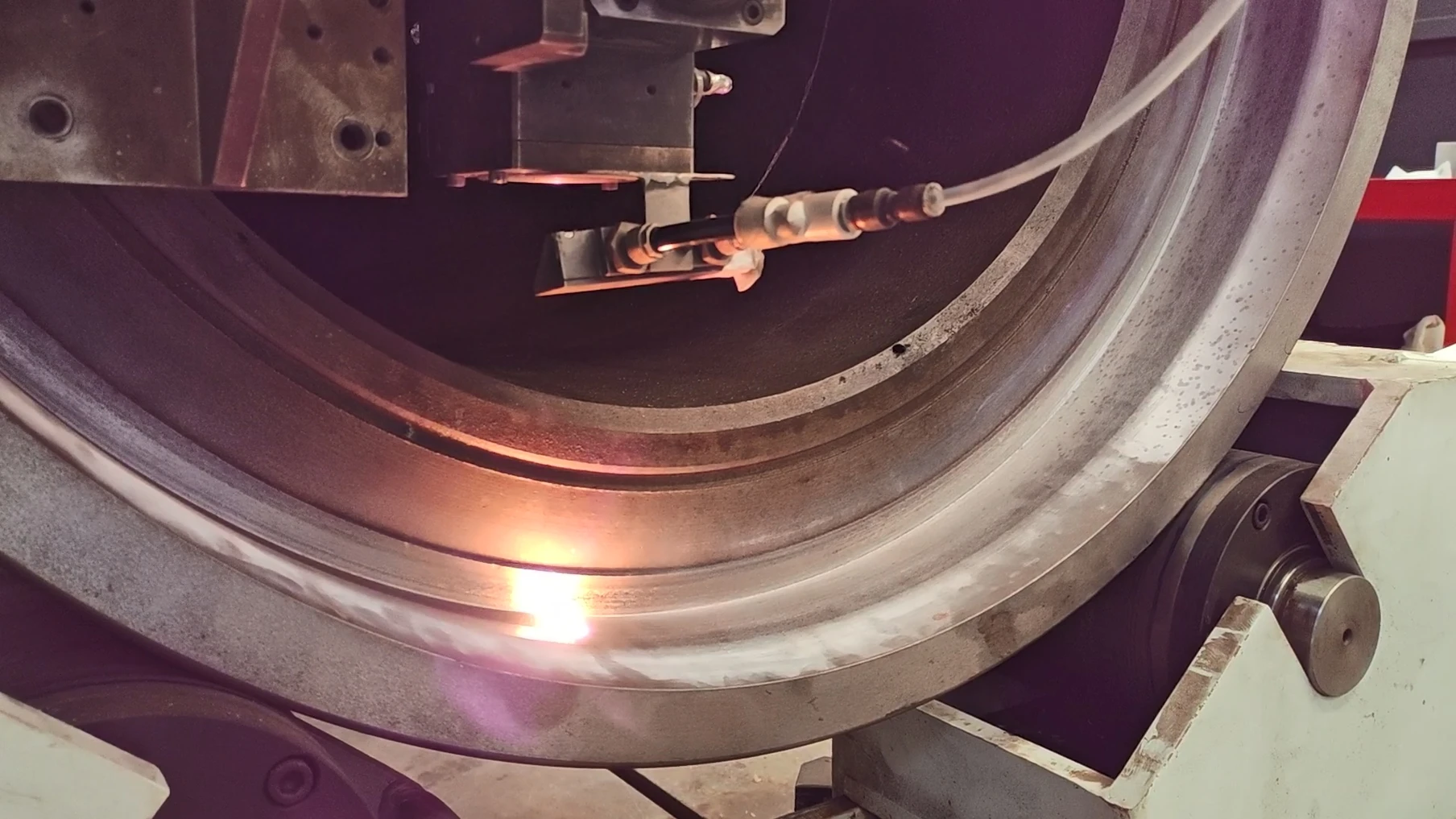 3000W Laser hardening for inner hole blide hole for metal workpieces Laser quenching equipment