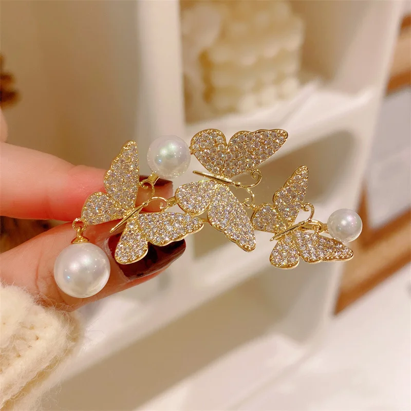 New Austrian Grandma Brooches Pins Women Pearl Coat Suit Pin Luxury Crystal Butterfly Wing Brooch