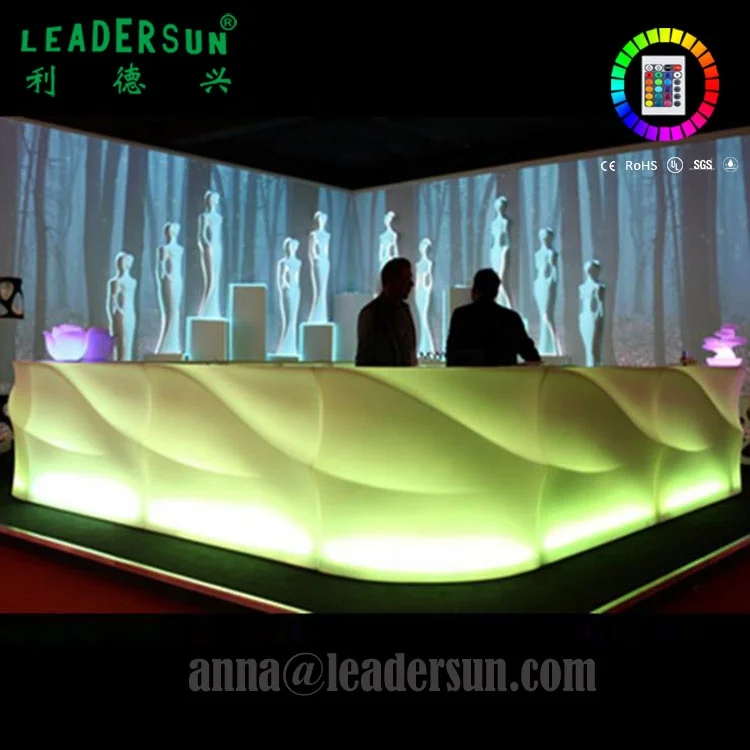 Wedding Boat Outdoor Event Party Rental Furniture Color Changing Boat Shape  Led Ice Well Mobile Mini bar Counter