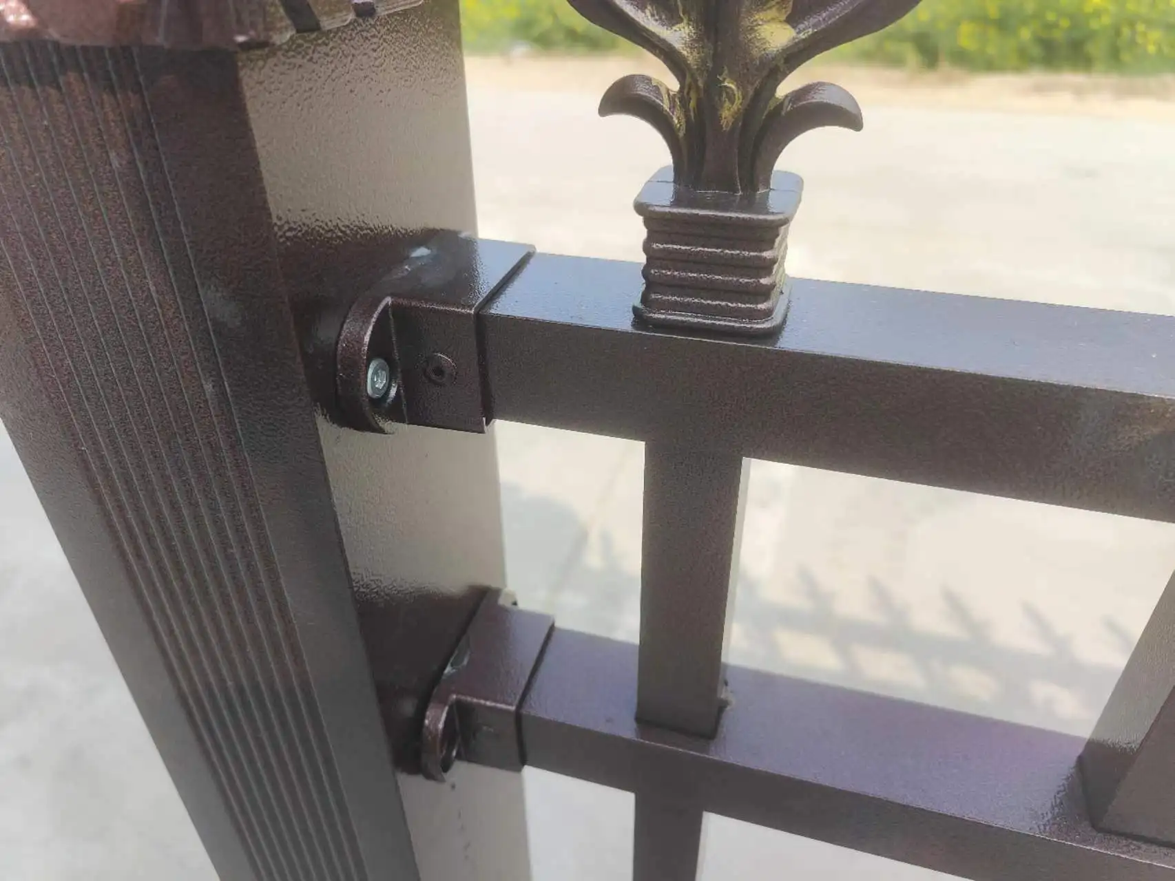 Galvanized steel fence wrought iron steel fence bent top fence