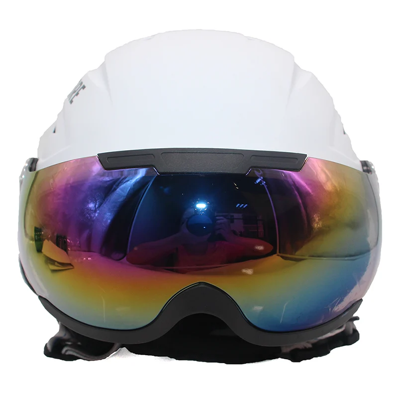 
Hot sale Ski Helmet 2020 CE certified skating helmet with visor for adults snowboard helmet in white color 
