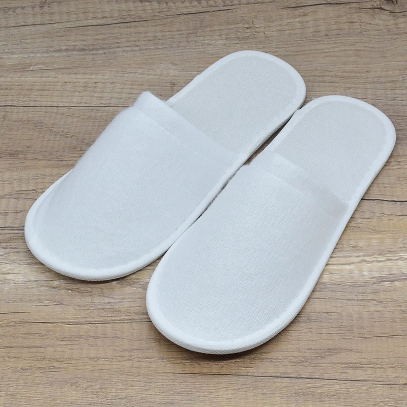 Wholesale light weight SPA Customization logo cheap comfortable high quality hotel bathroom slippers